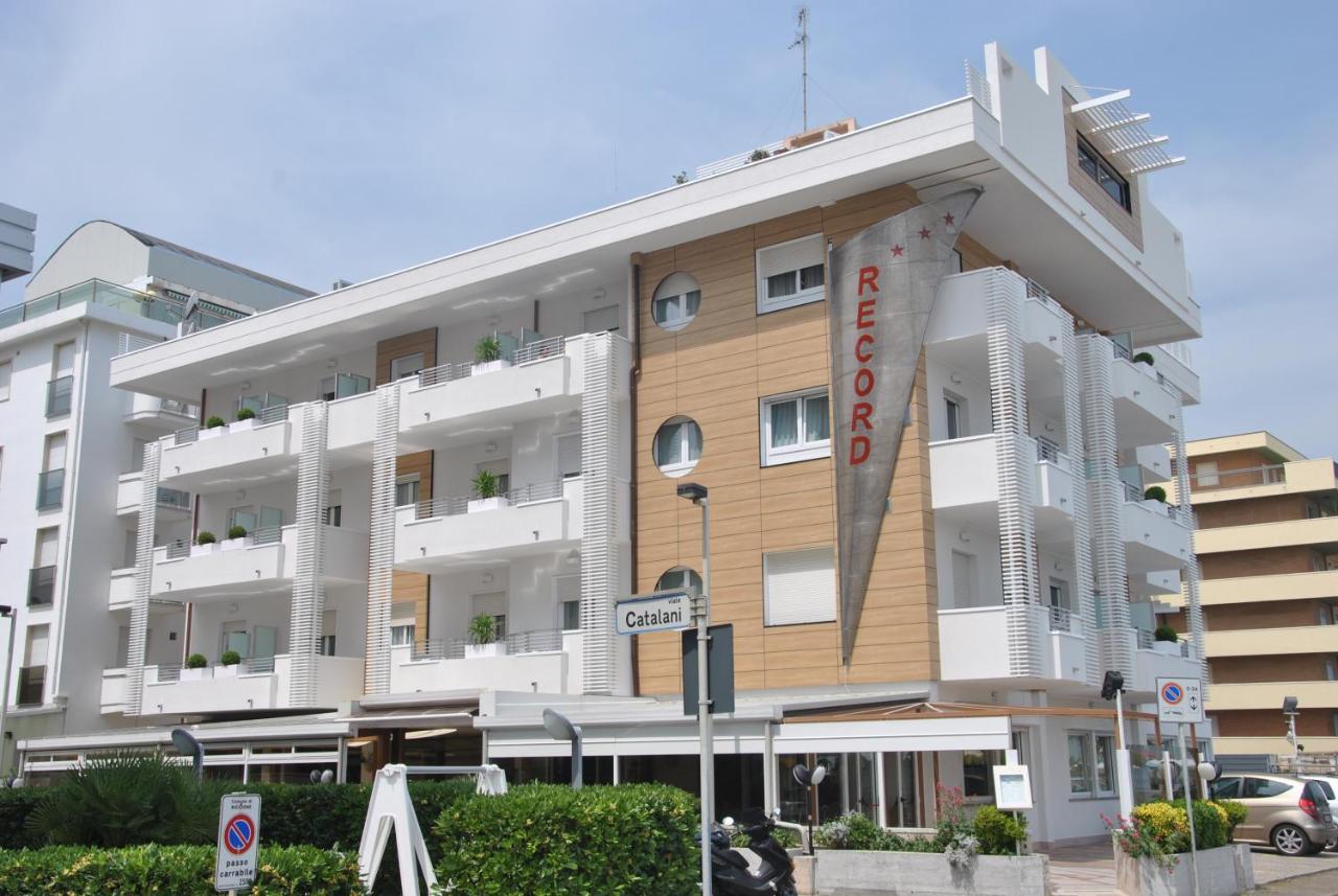 Hotel Record Риччоне Экстерьер фото